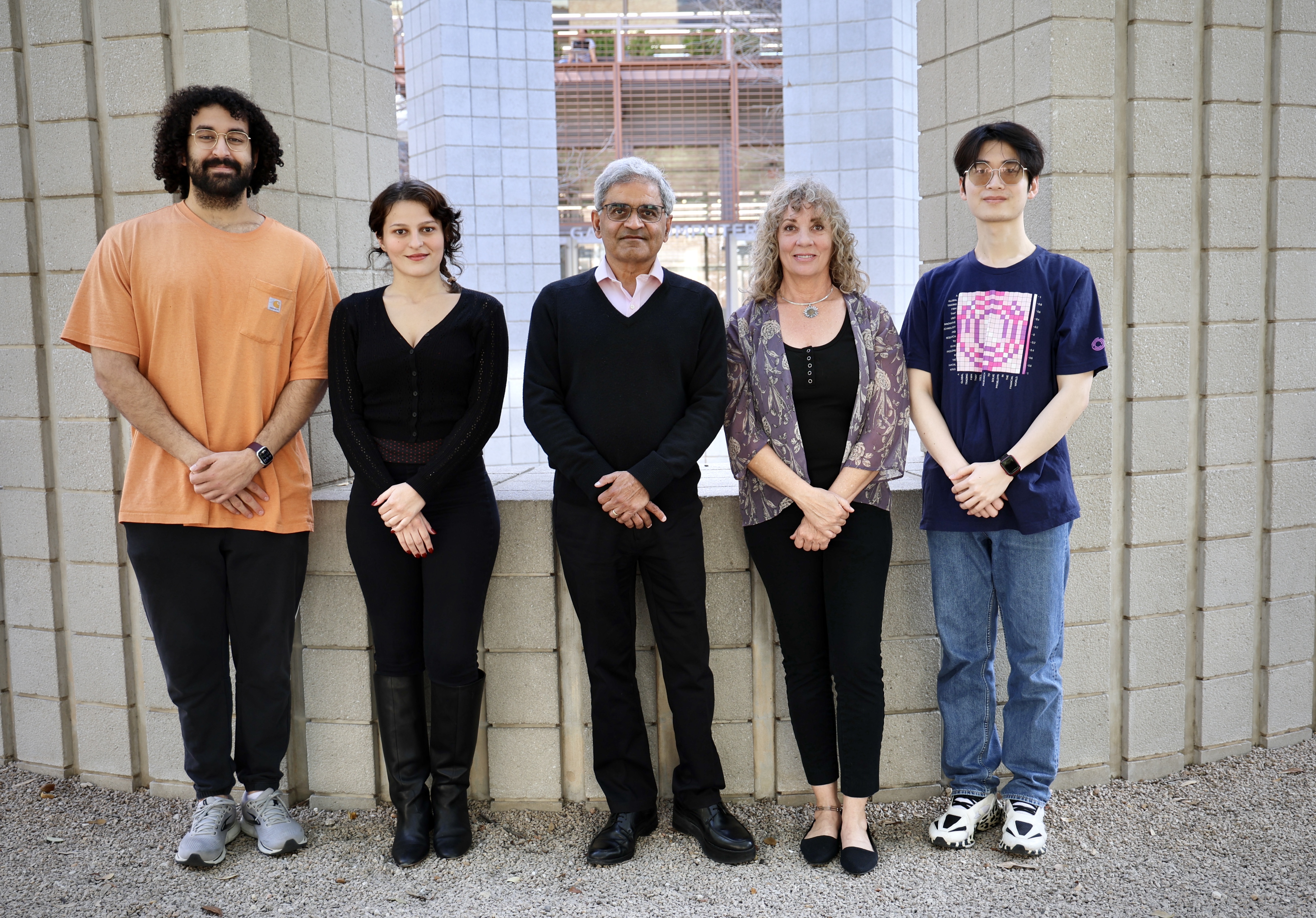 Center for Distributed and Grid Computing