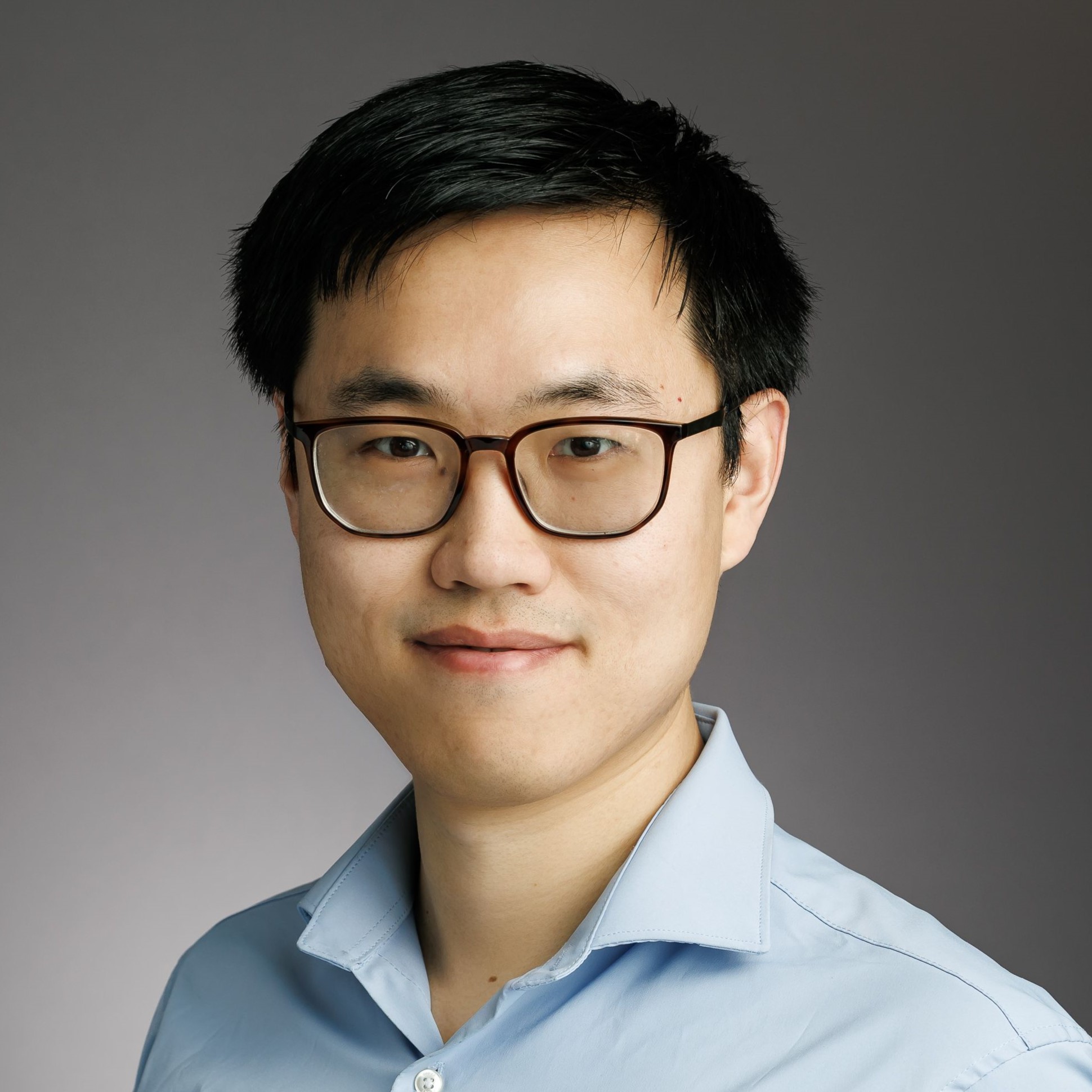 A Riemannian Geometry Perspective on Foundation Models