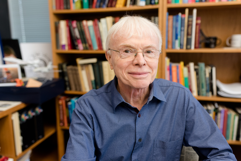 Dr. Thomas J.R. Hughes has been recognized by SIAM for his contribution to research that bridges the gap between mathematics and applications.